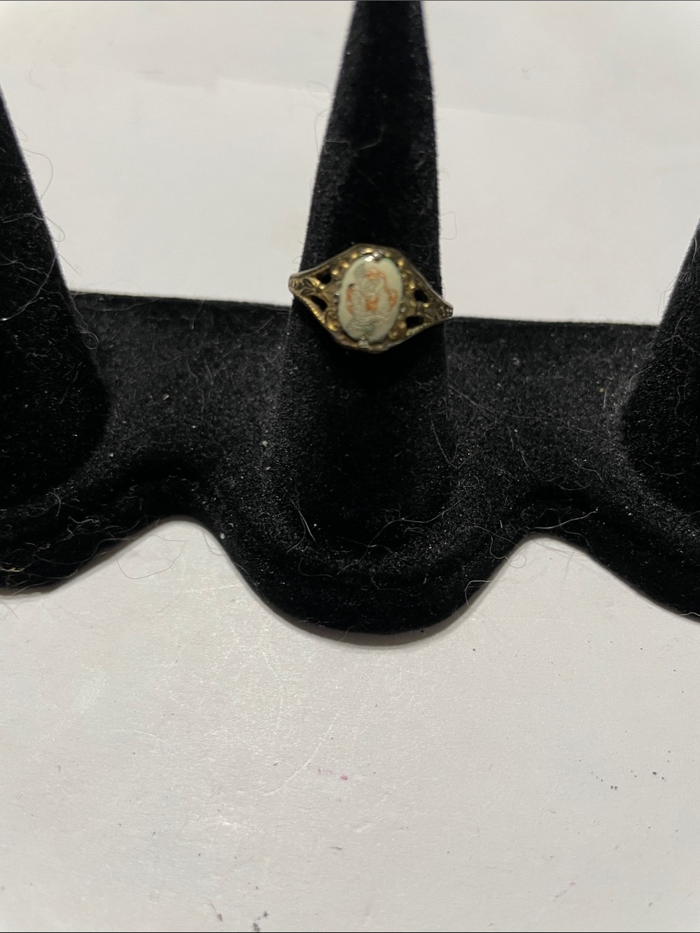 Rings- Vintage Gold-Tone Cameo Ring with Cream and Pink Accents